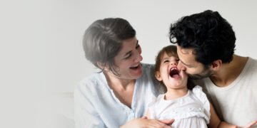 Smart Parenting Ways to Raise Confident, Happy Kids in Today’s World