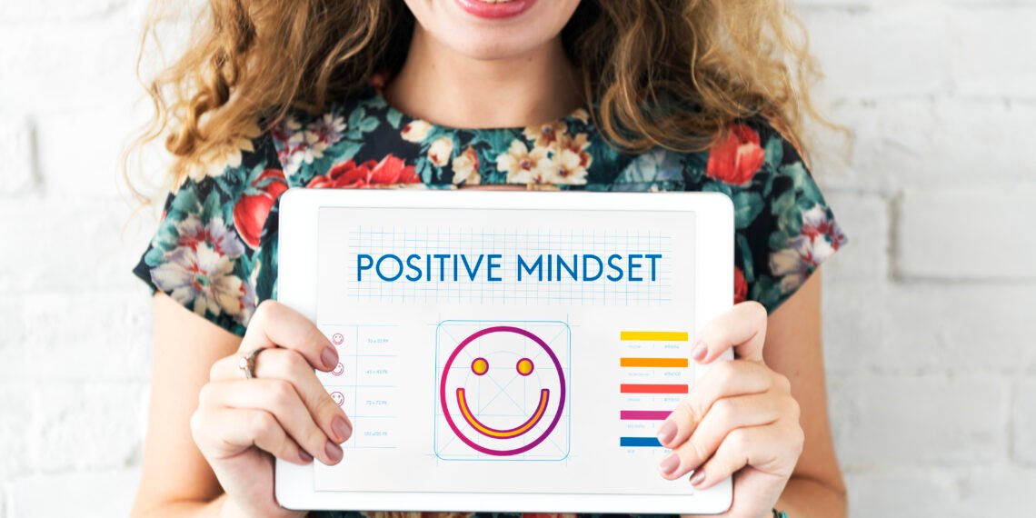 Building a Positive Mindset in Teens: Turning Challenges into Opportunities